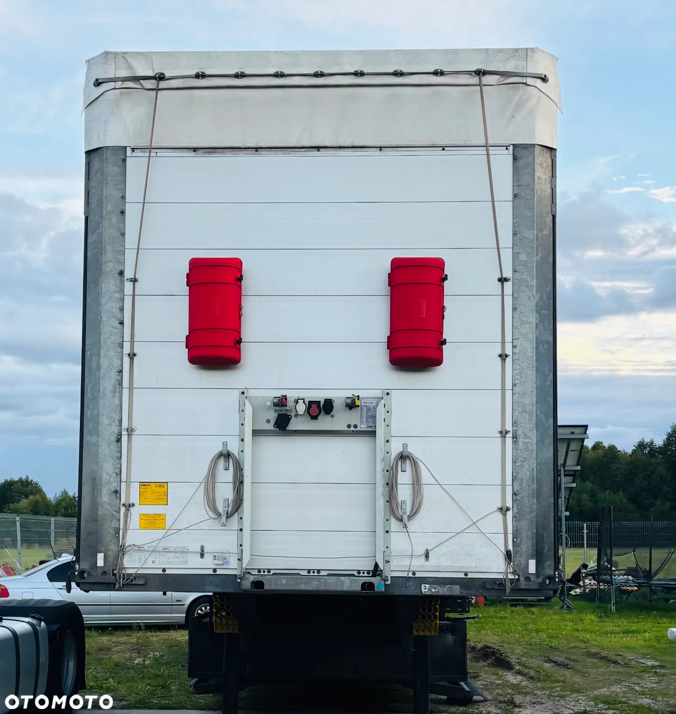 Schmitz Cargobull STD - 4