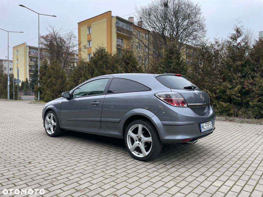 Opel Astra 2.0 Turbo Sport - 3