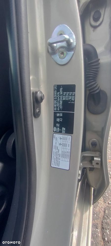 Kia Ceed - 10