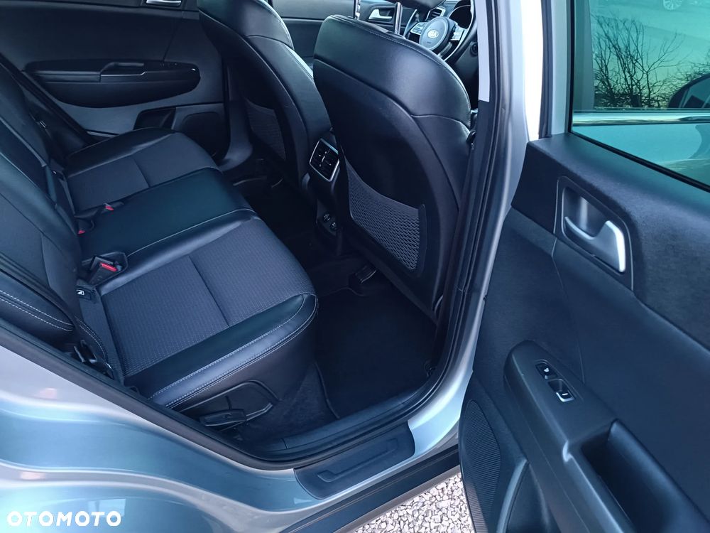 Kia Sportage 1.6 GDI 2WD DREAM-TEAM EDITION - 32