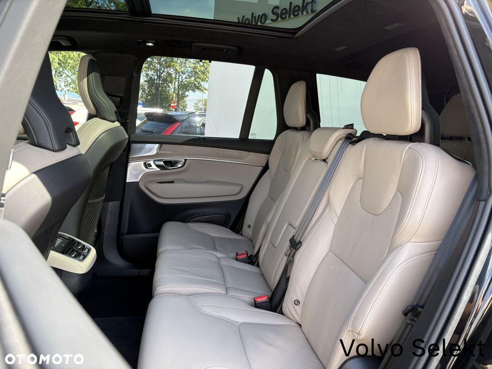 Volvo XC 90 - 25