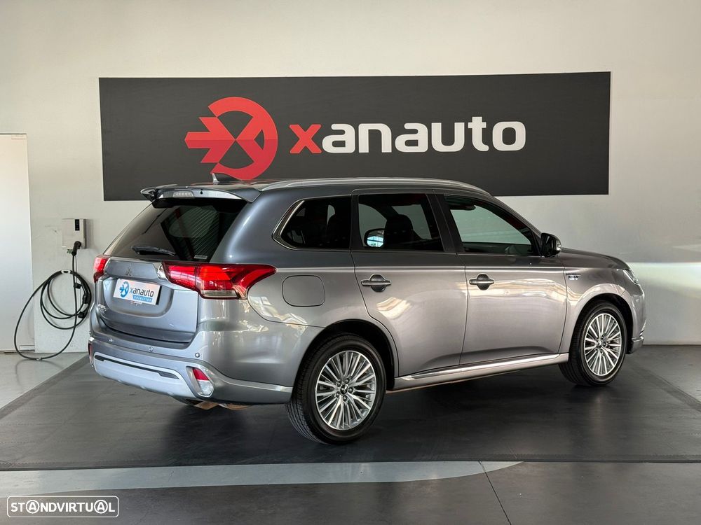 Mitsubishi Outlander 2.4 PHEV Instyle - 2