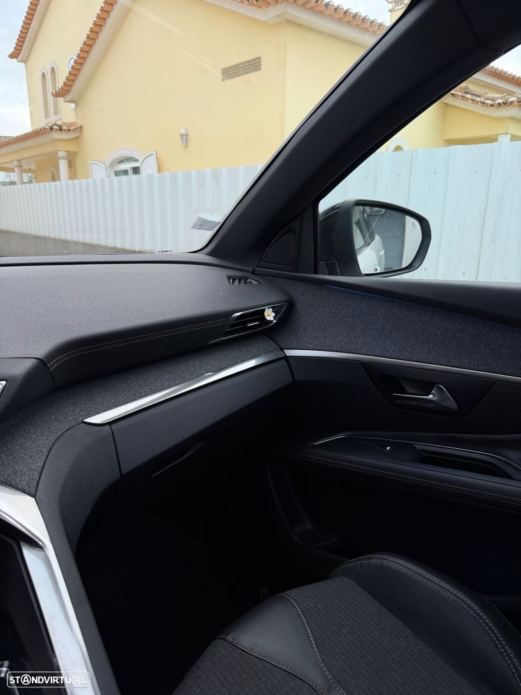 Peugeot 3008 1.6 BlueHDi GT Line EAT6 - 17