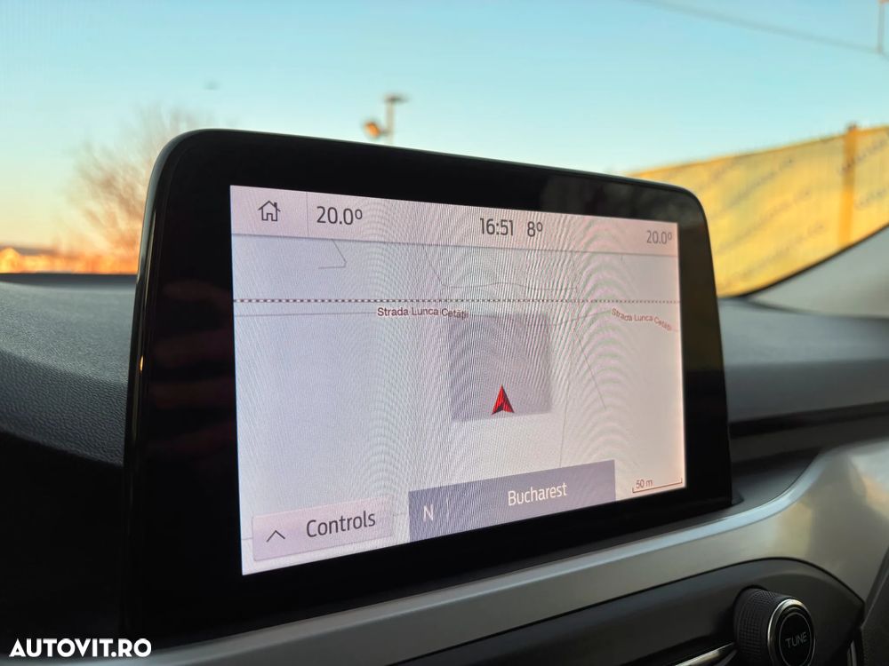 Ford Focus 1.0 EcoBoost MHEV Titanium - 25