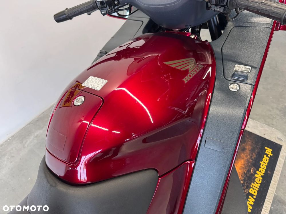 Honda ST - 17