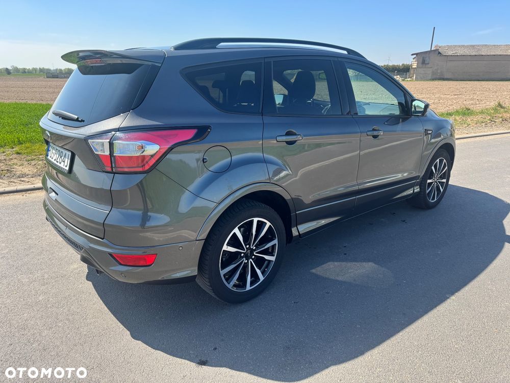 Ford Kuga 1.5 EcoBoost 2x4 ST-Line - 5