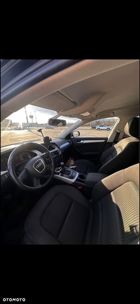 Audi A4 Avant - 8