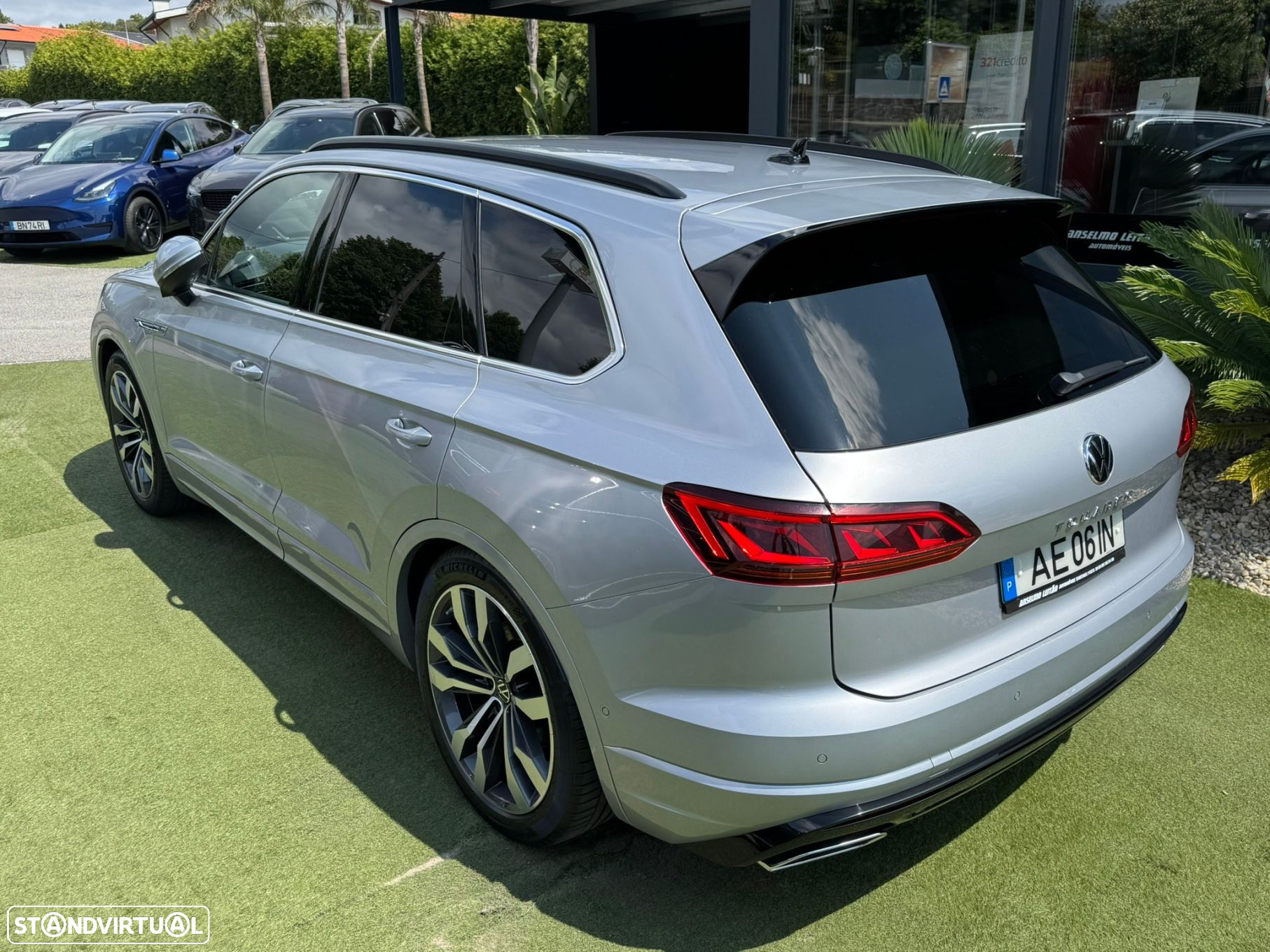 VW Touareg 3.0 TDI V6 R-Line - 15