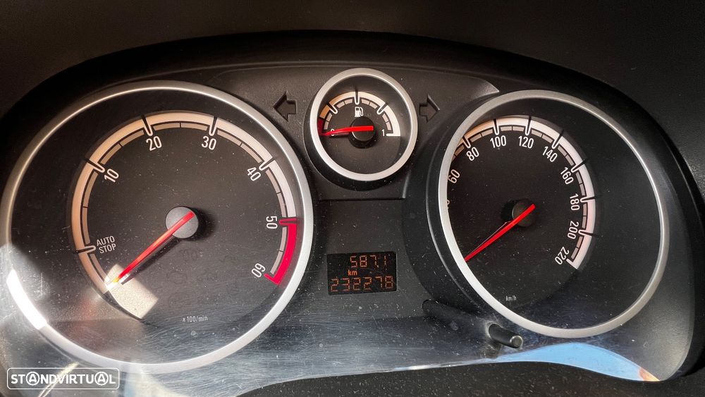 Opel Corsa 1.3 CDTI Enjoy EcoFLEX - 11