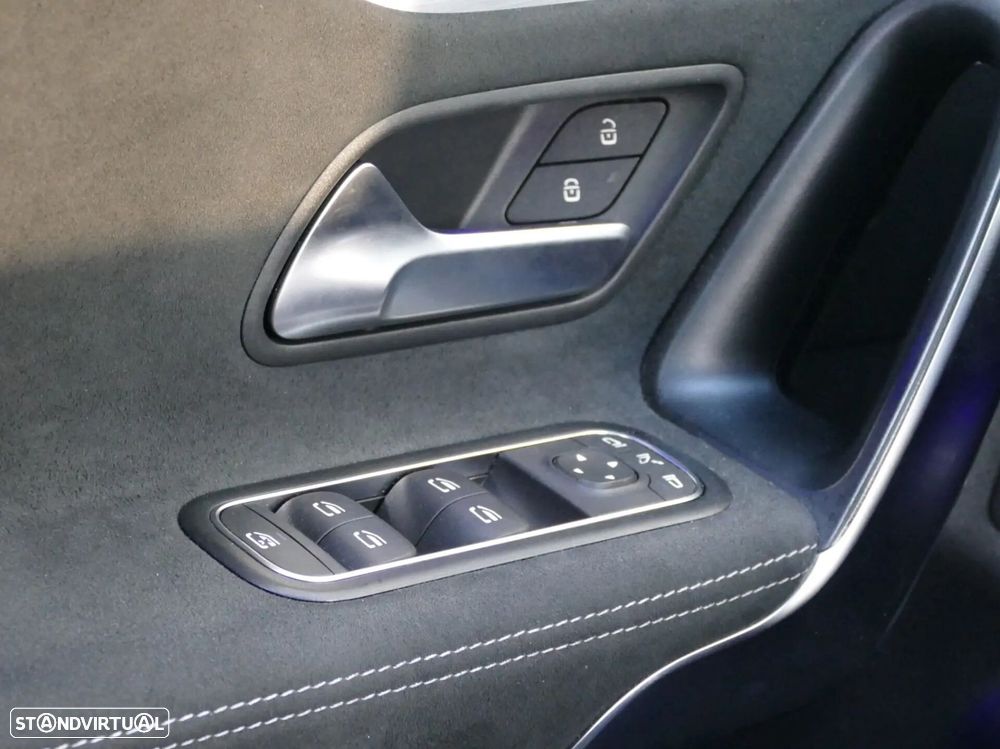 Mercedes-Benz CLA 250 e - 31