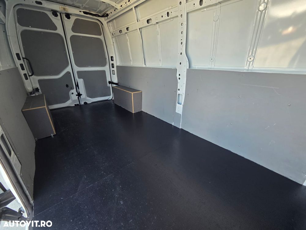Renault New Master L3H2 - 9