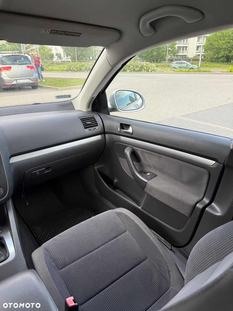 Volkswagen Jetta 2.5 - 9