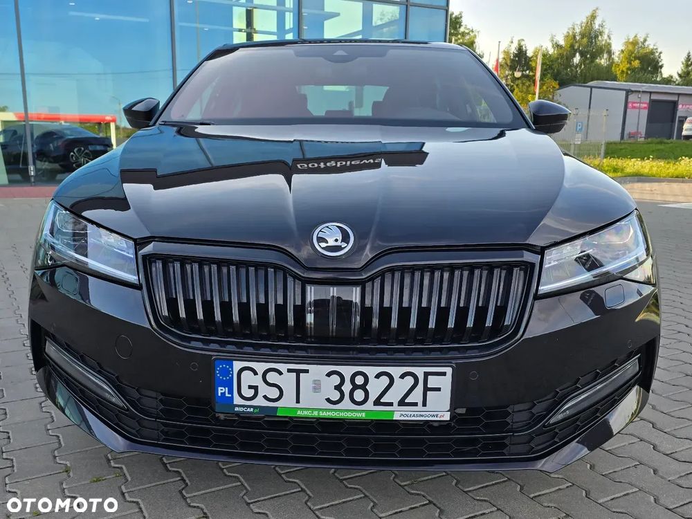 Skoda Superb 2.0 TDI SCR Sportline DSG - 10