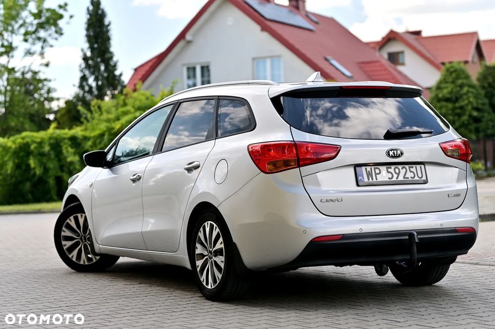 Kia Ceed 1.4 CVVT Dream Team Edition - 3