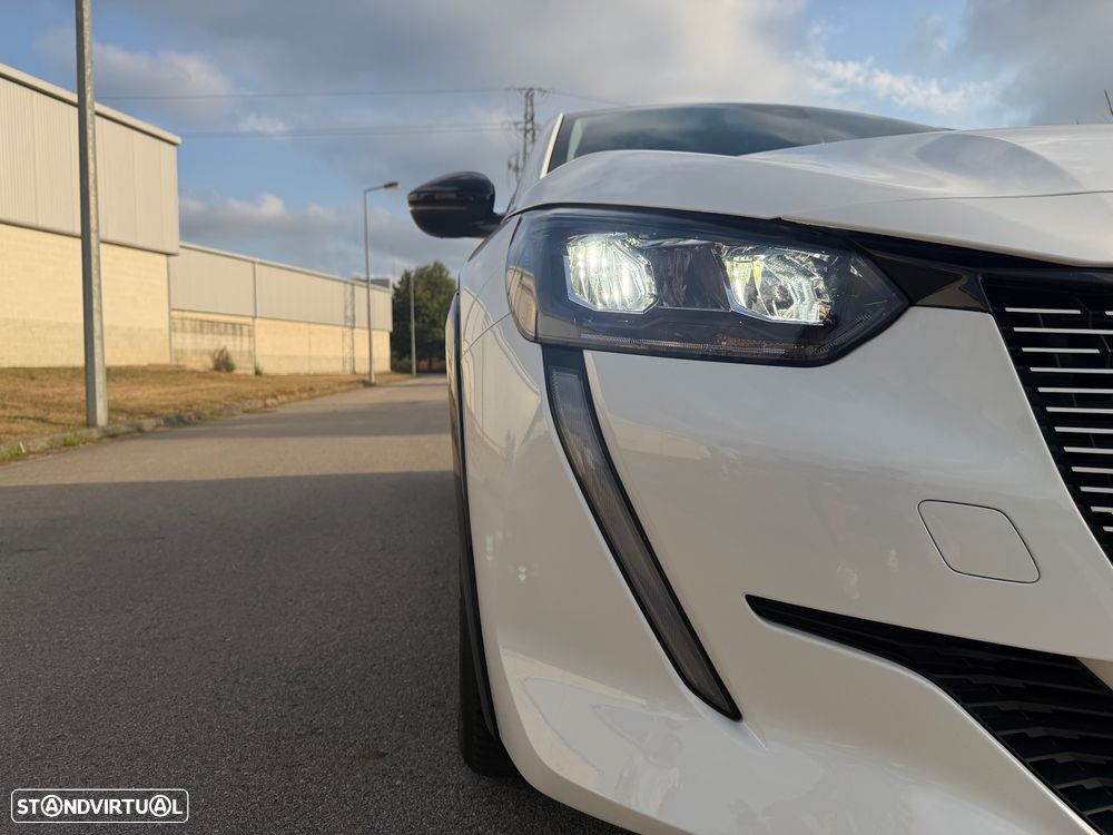 Peugeot e-208 Allure Pack - 20