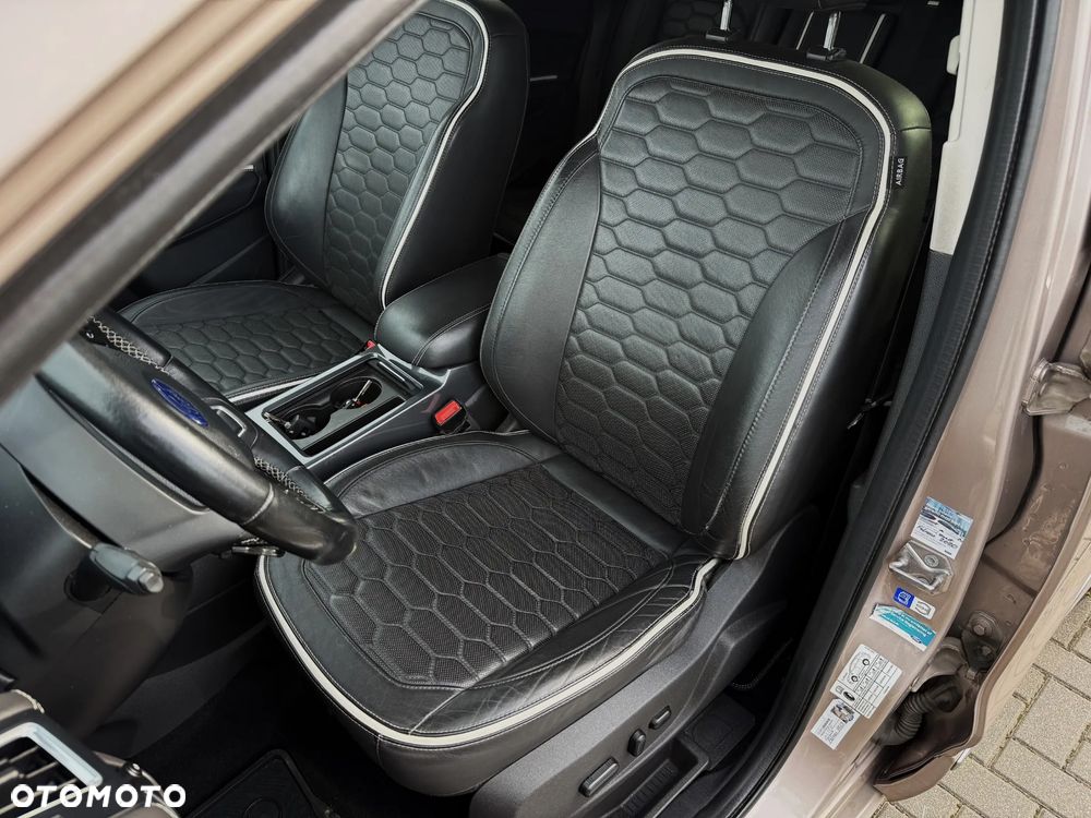 Ford Kuga 2.0 TDCi 4x4 Vignale - 8