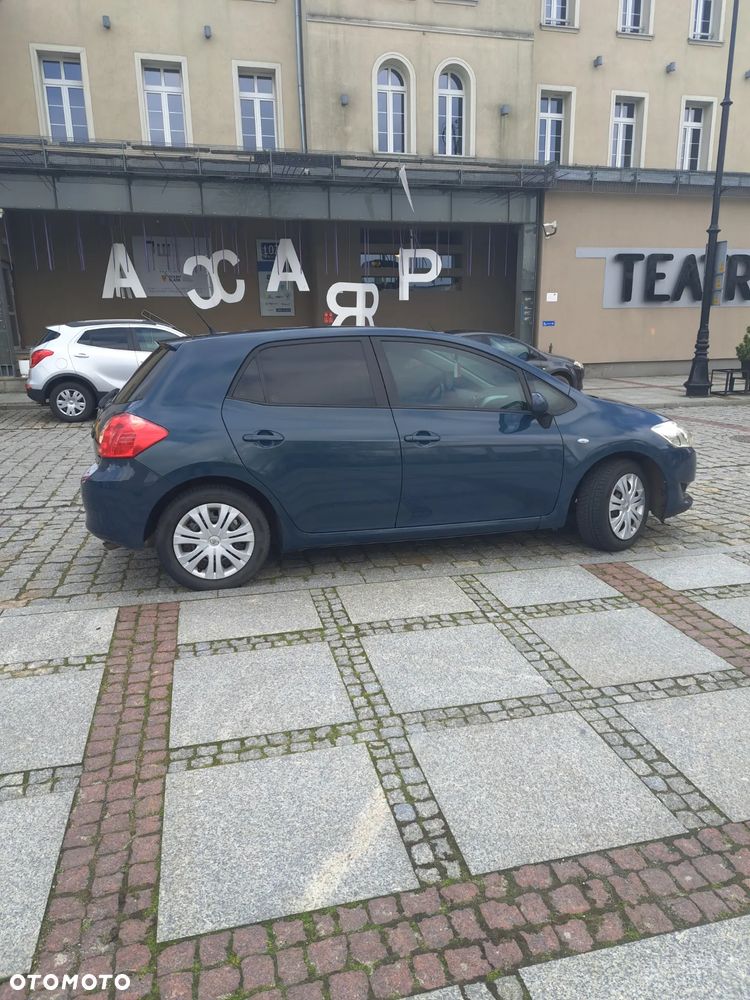 Toyota Auris 1.6 VVT-i Sol - 4