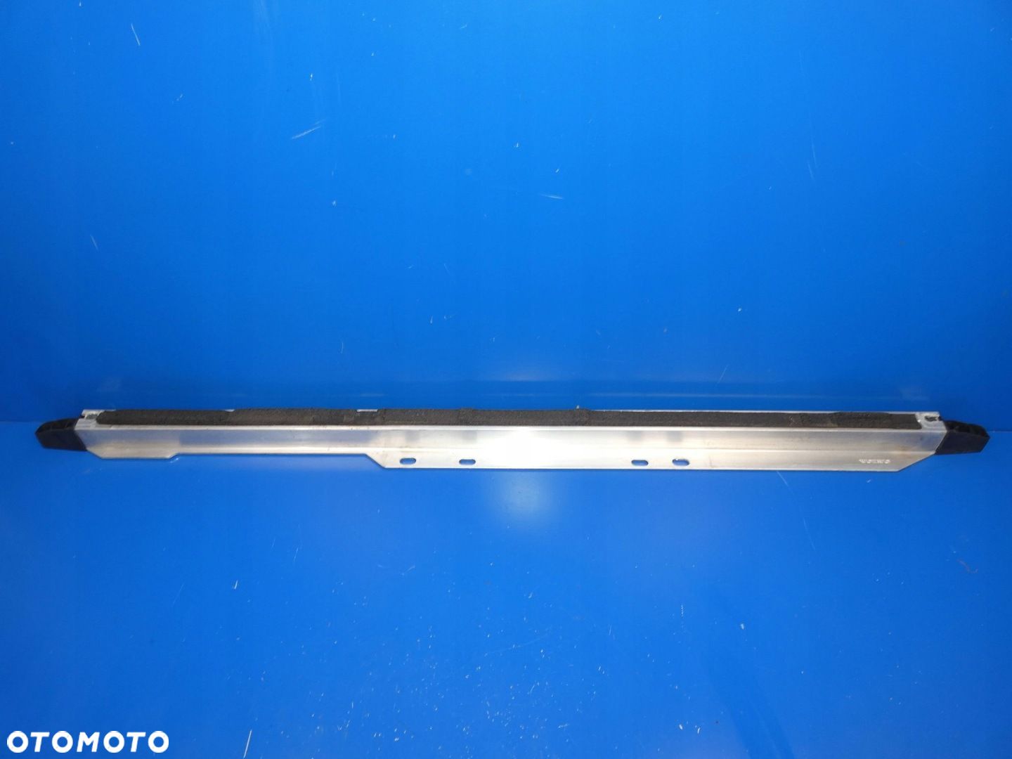 VOLVO V90 S90 ROZPÓRKA KIELICHÓW SZYNA LISTWA - 1