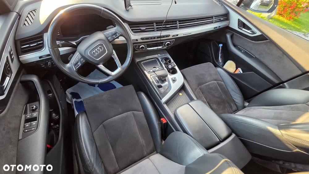 Audi Q7 - 18