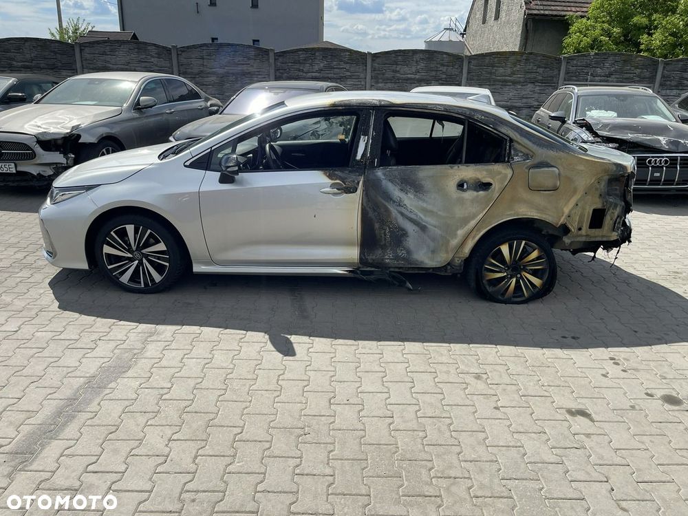 Toyota Corolla 1.8 Hybrid Comfort - 4