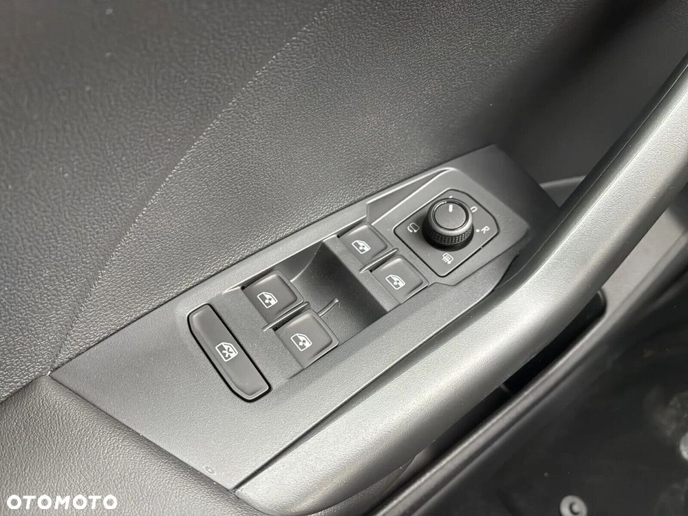 Volkswagen T-Cross - 23