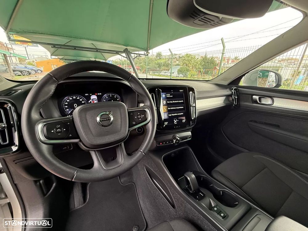 Volvo XC 40 1.5 T3 Momentum Plus Geartronic - 7