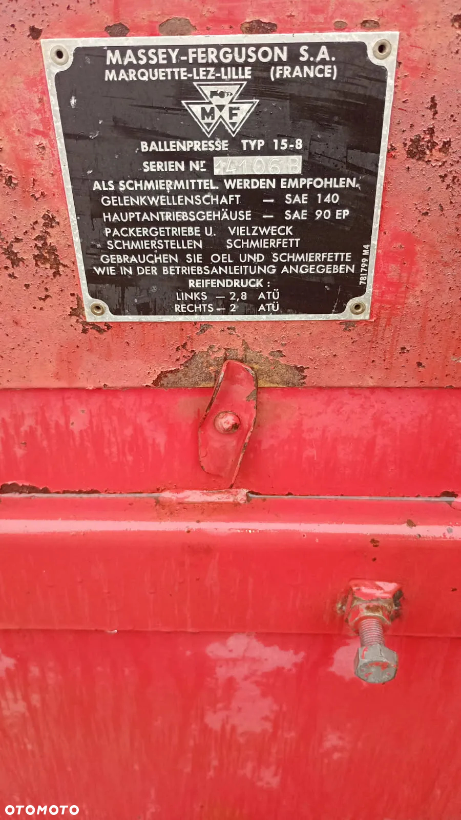 Massey Ferguson - 8