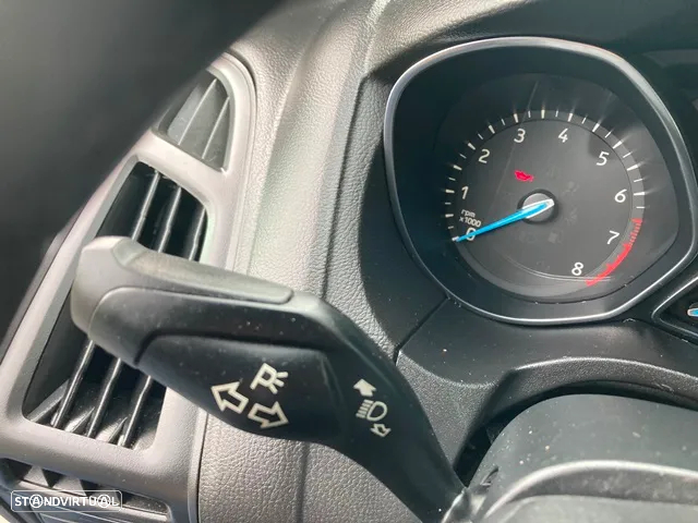 Ford Focus 1.0 EcoBoost S&S ST-Line - 16