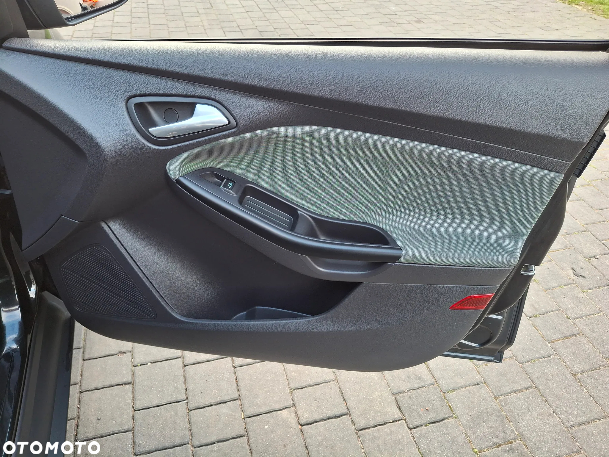 Ford Focus 1.6 Ambiente - 19
