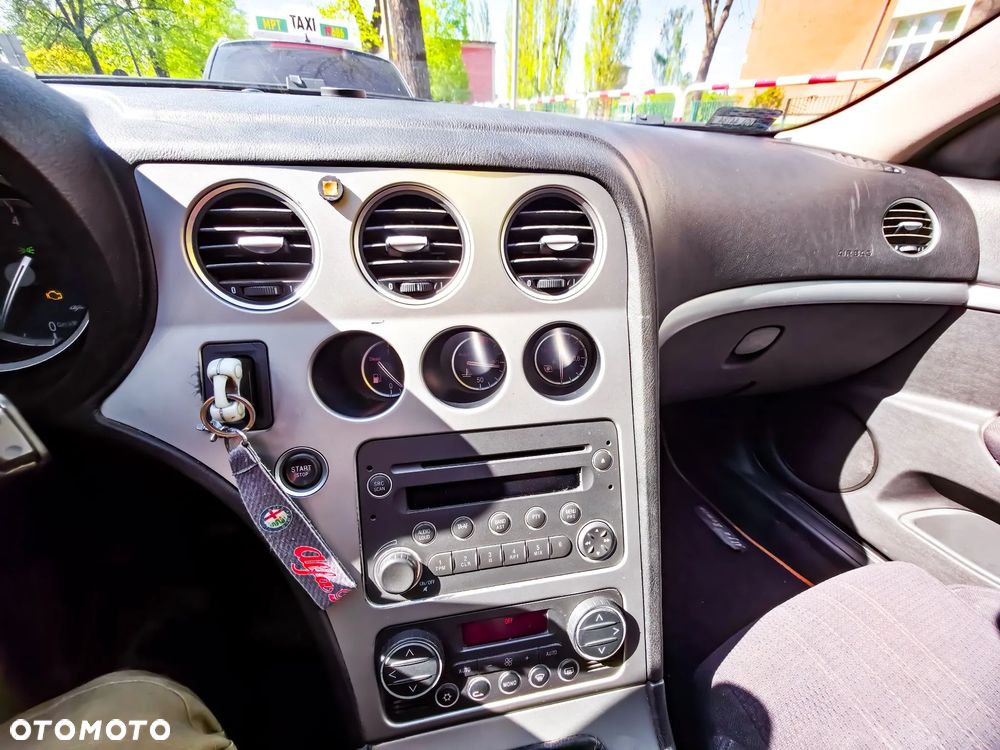 Alfa Romeo 159 - 8