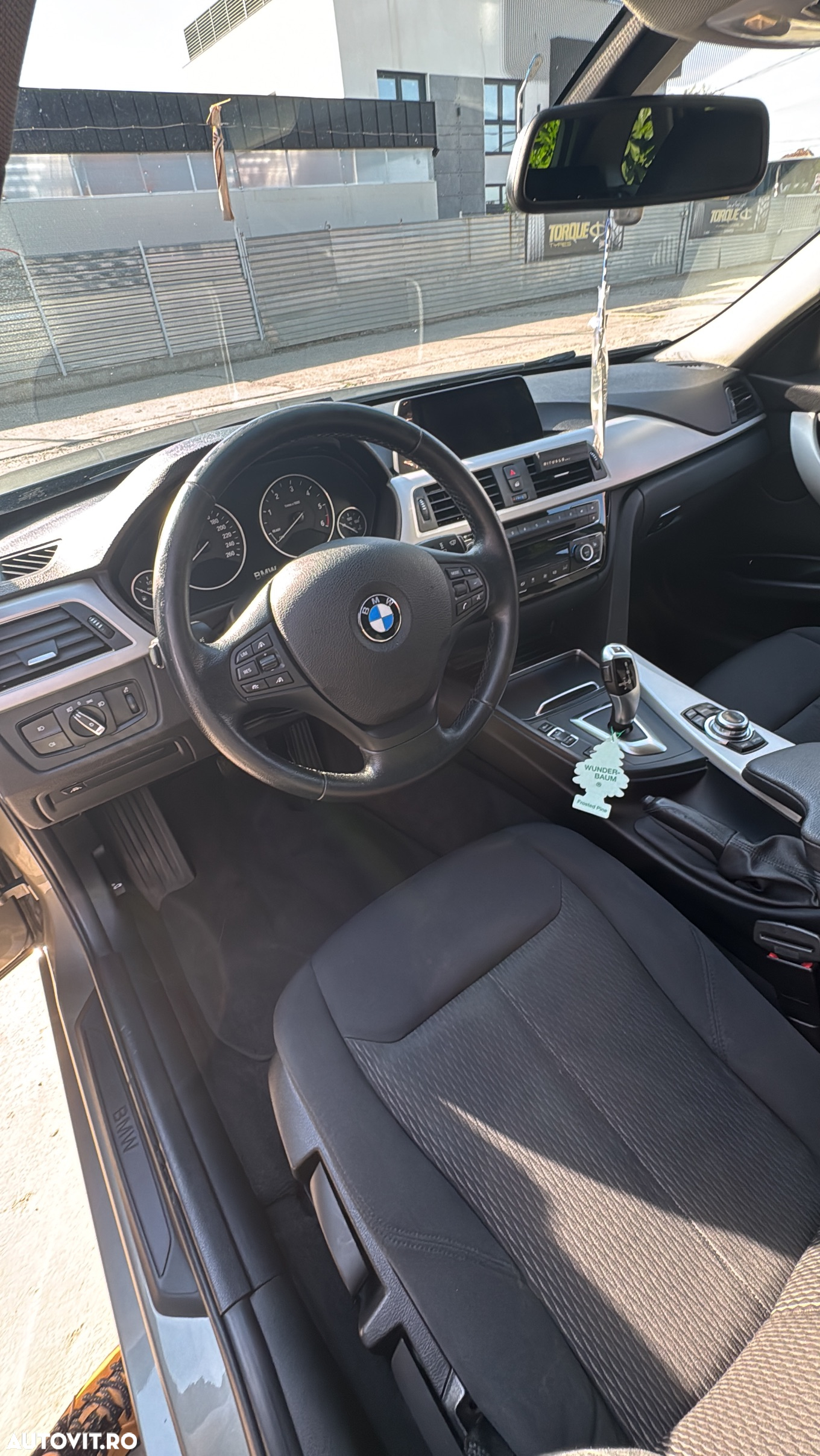 BMW Seria 3 320d Efficient Dynamic Edition Aut. - 29