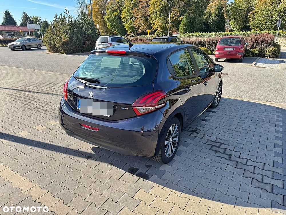 Peugeot 208 1.2 PureTech GPF Allure S&S - 5