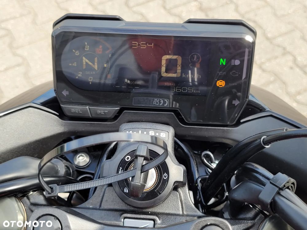 Honda CB - 23