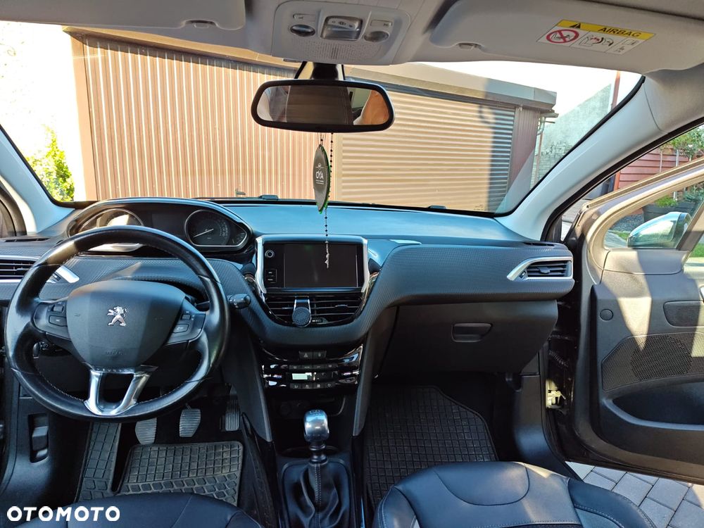 Peugeot 2008 1.6 BlueHDi Allure - 13