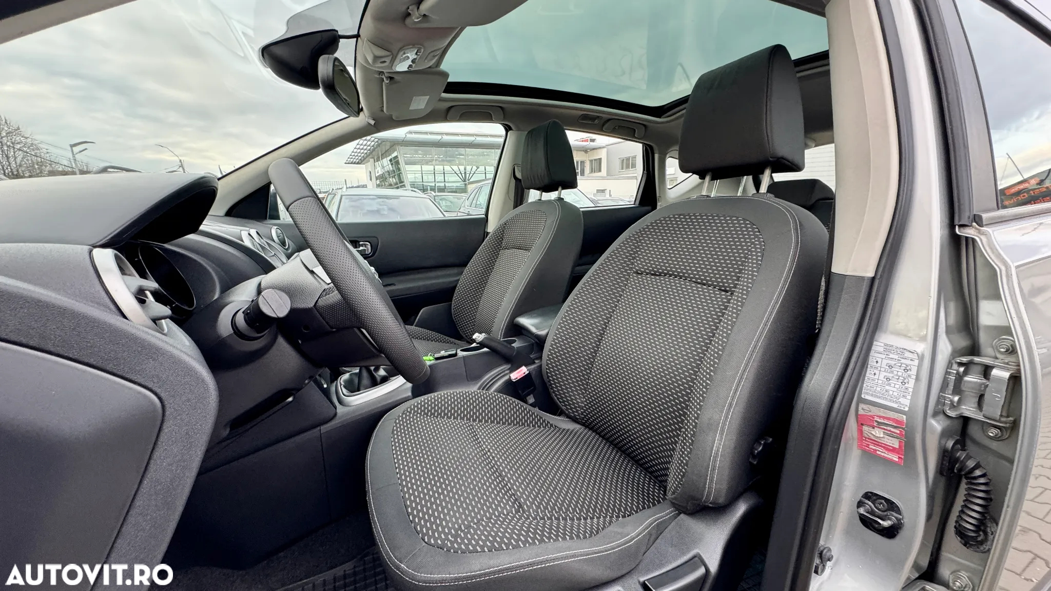 Nissan Qashqai 2.0 DCI DPF Tekna - 12
