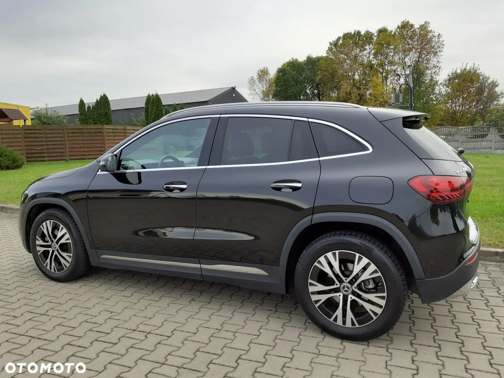 Mercedes-Benz GLA 200 Progressive - 5