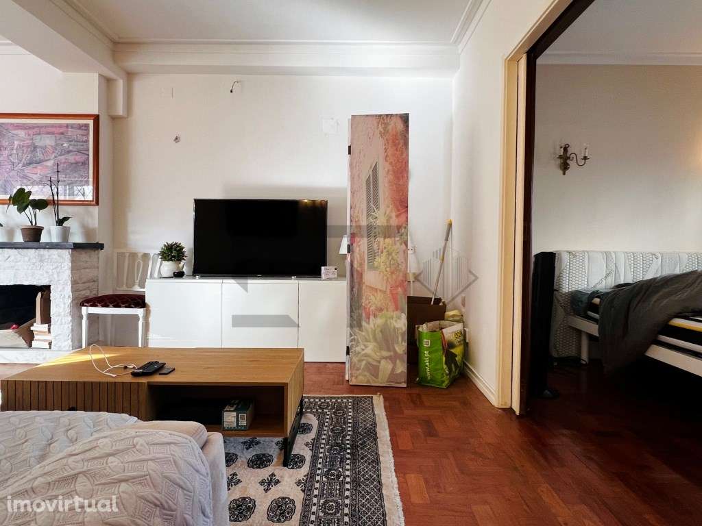 Encantadora Moradia T5 com Piscina para Venda, em São Pedro do Estoril - Grande imagem: 5/33