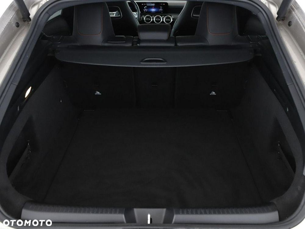 Mercedes-Benz CLA 200 d 8G-DCT AMG Line - 21