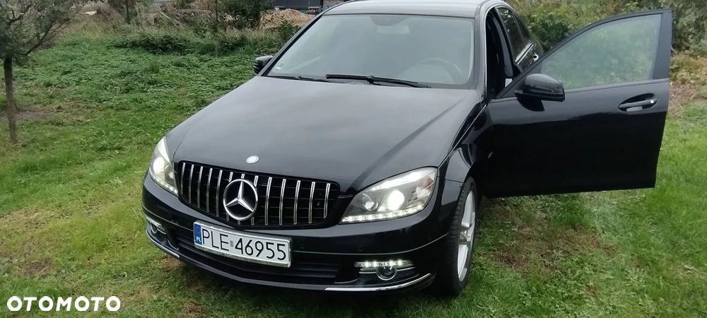 Mercedes-Benz Klasa C 180 CGI BlueEFFICIENCY - 11