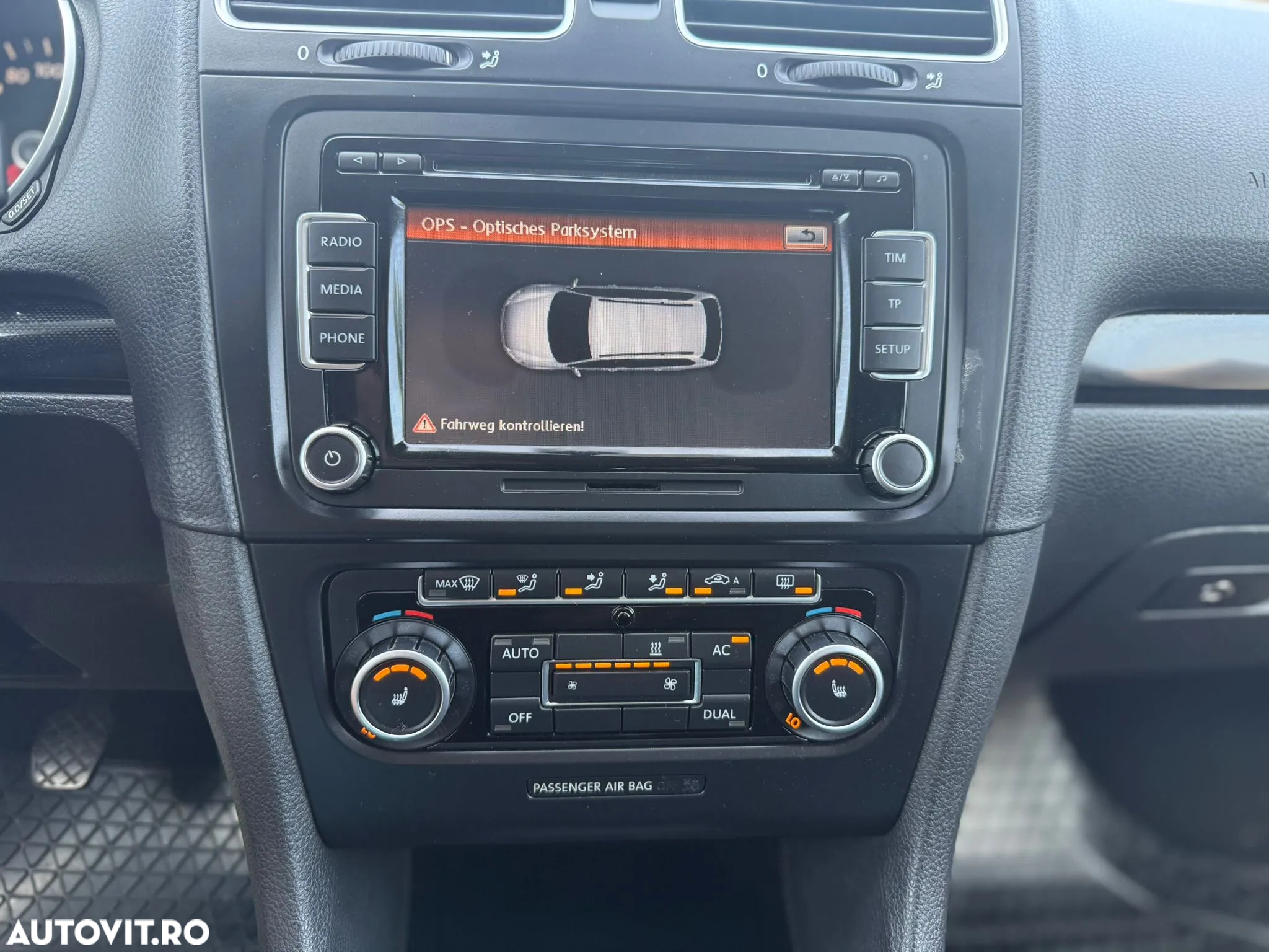 Volkswagen Golf 1.6 TDI BMT Highline - 11