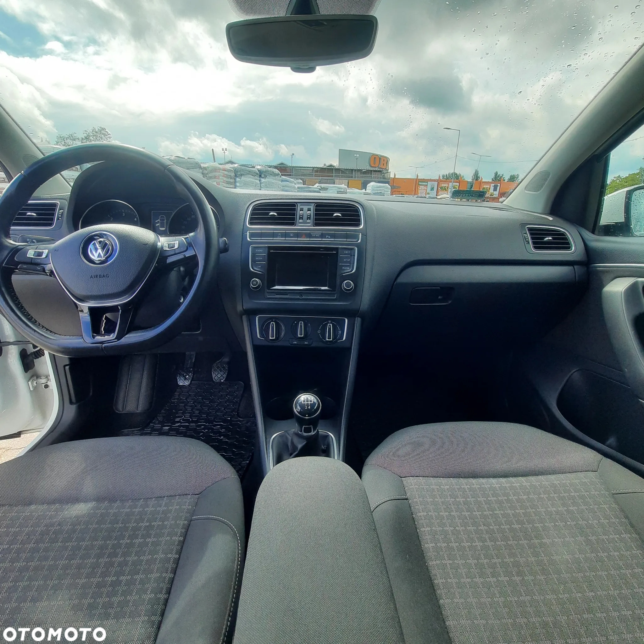 Volkswagen Polo 1.4 TDI (Blue Motion Technology) Comfortline - 13