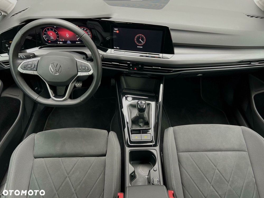 Volkswagen Golf VIII 1.5 TSI EVO Style - 23