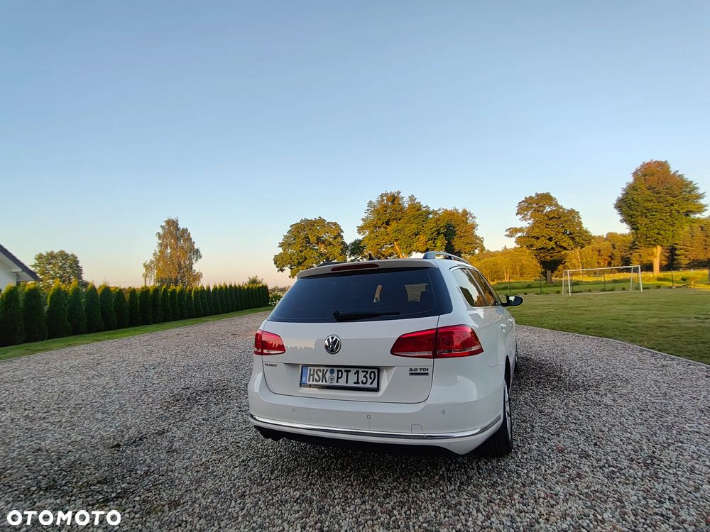 Volkswagen Passat - 21