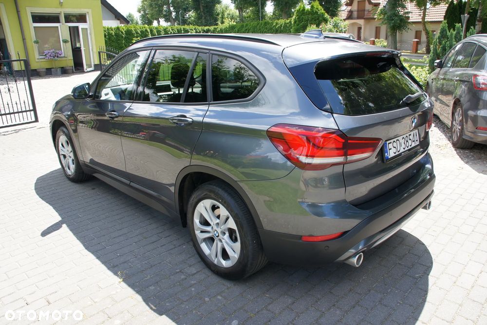 BMW X1 xDrive20d Sport - 35