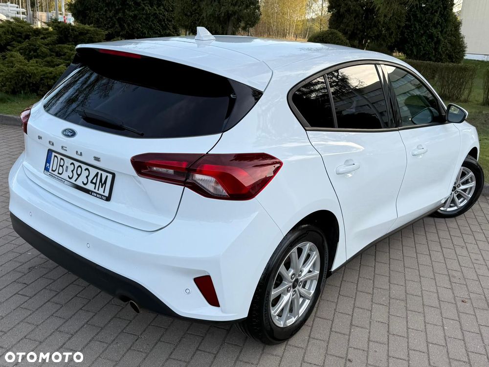 Ford Focus 1.0 EcoBoost STart-Stopp-System TITANIUM - 3