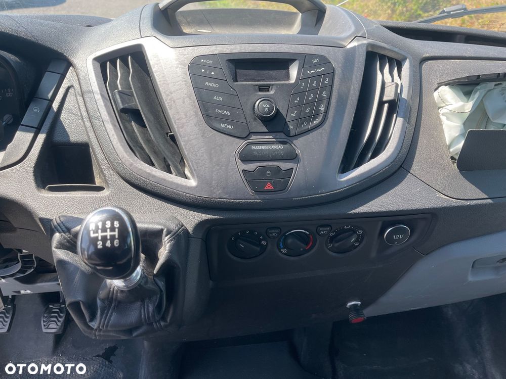 Ford Transit - 21