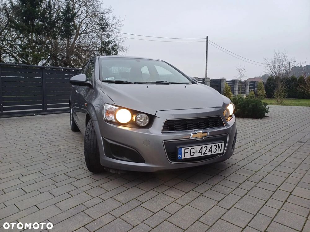 Chevrolet Aveo 1.2 LT - 1