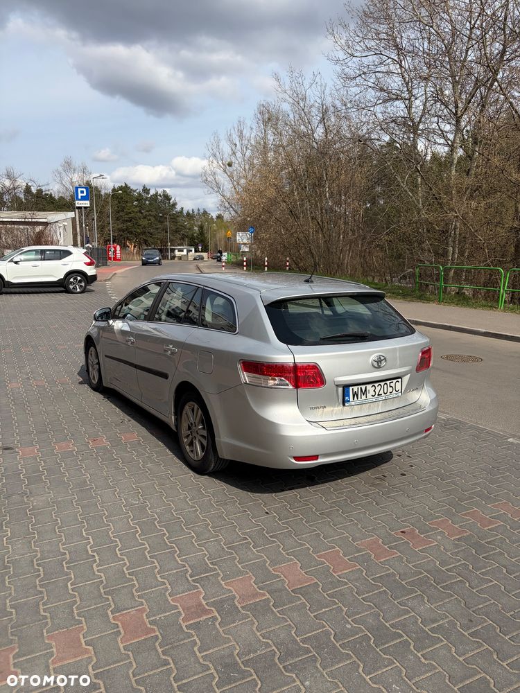 Toyota Avensis 2.0 D-4D Sol+NAVI - 6