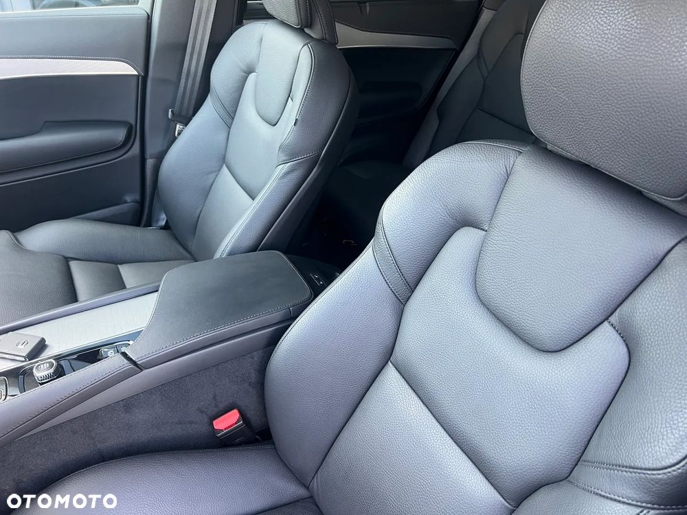 Volvo XC 90 B5 D AWD Plus Bright 7os - 29