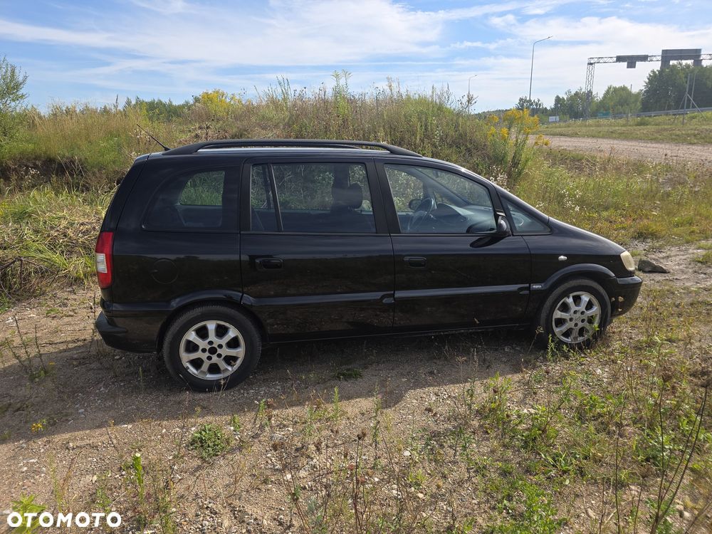 Opel Zafira - 4